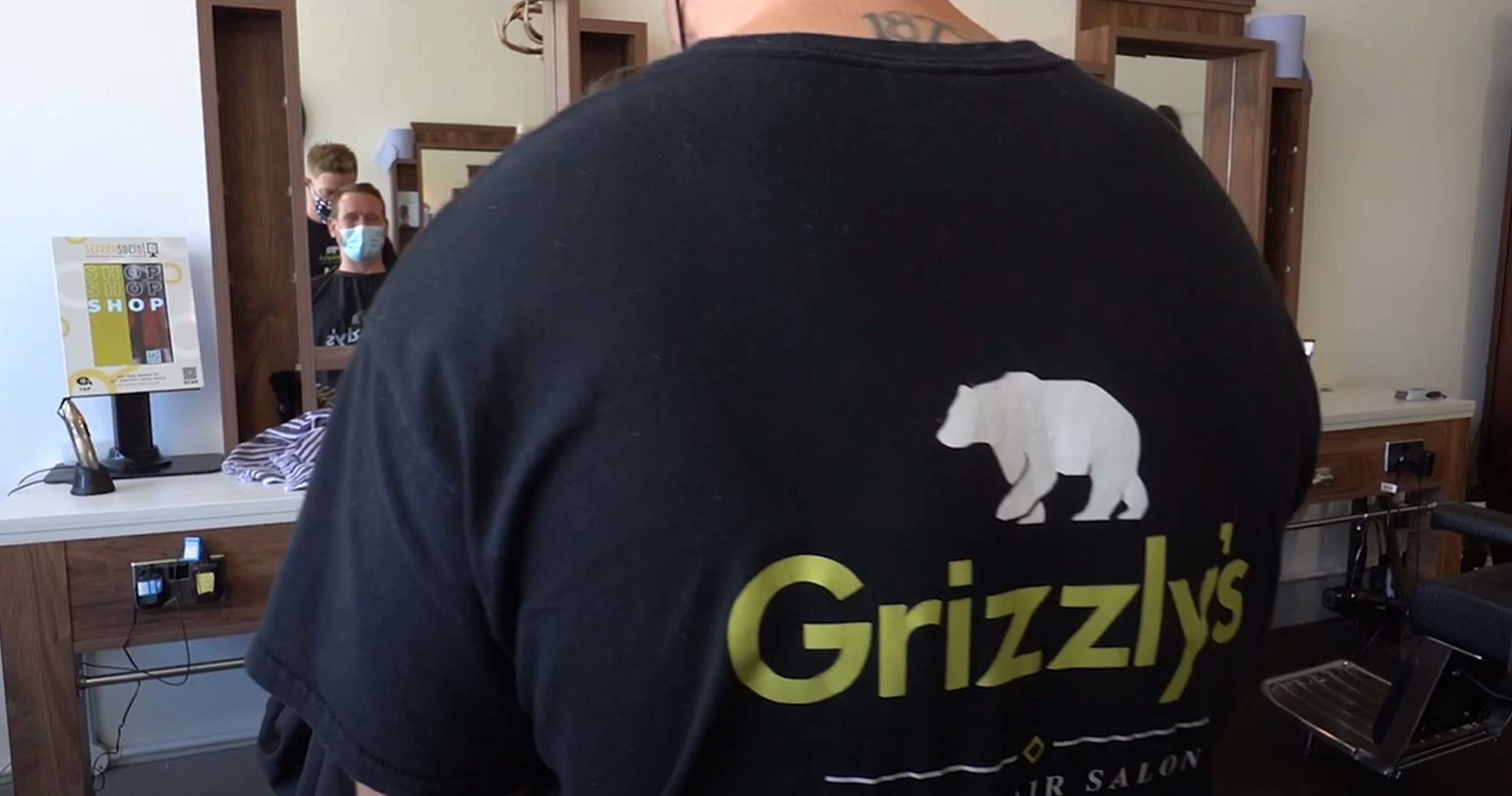 Grizzlys Tshirt Still 2