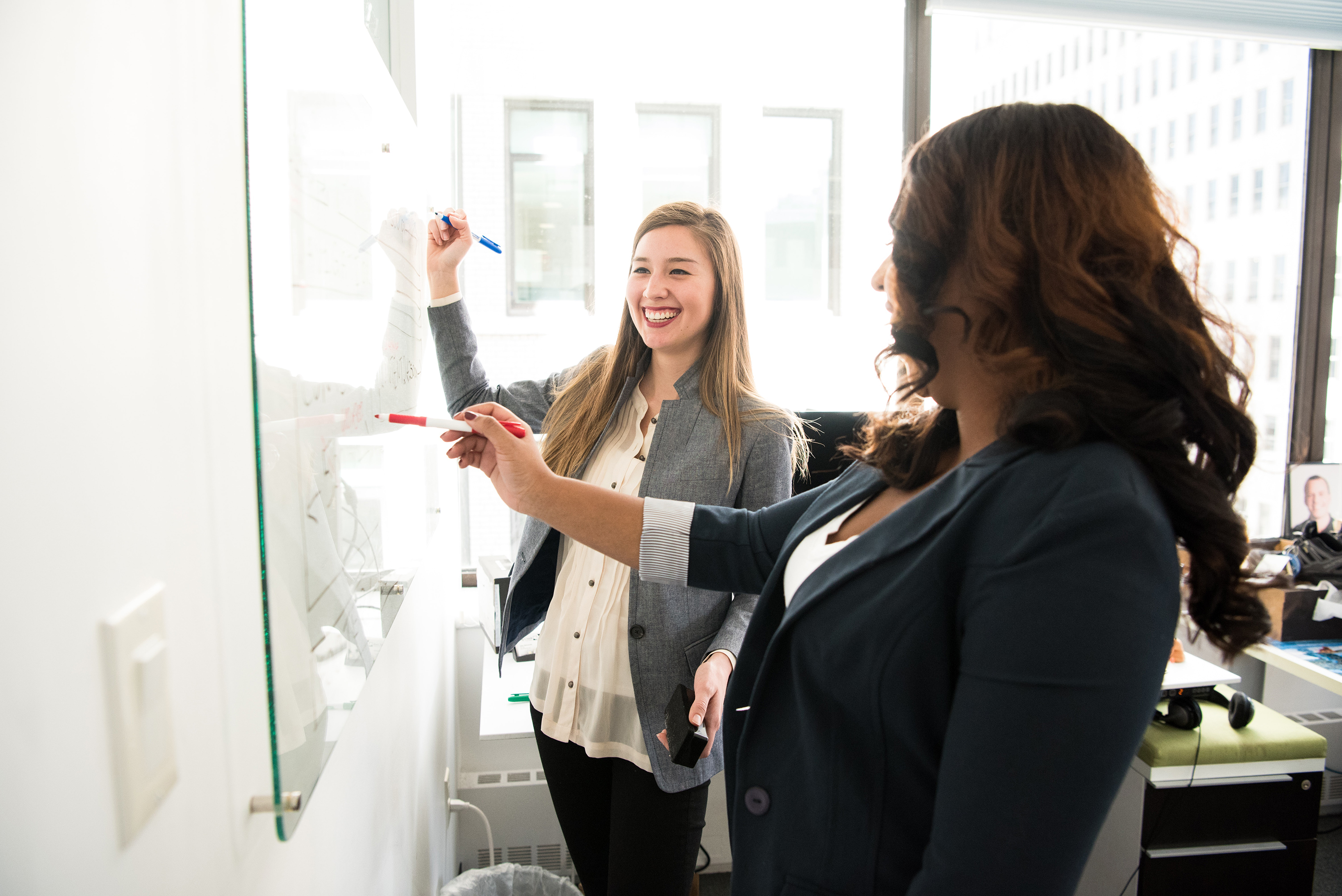 board-discussing-employees-1181533